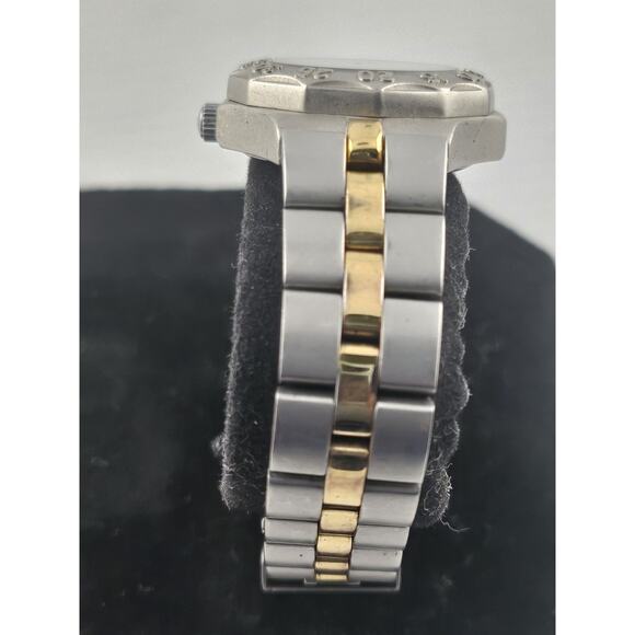 Rare Guess Quartz Watch Ladies Great Condition Glows Rotating Bezel New Battery main image 15